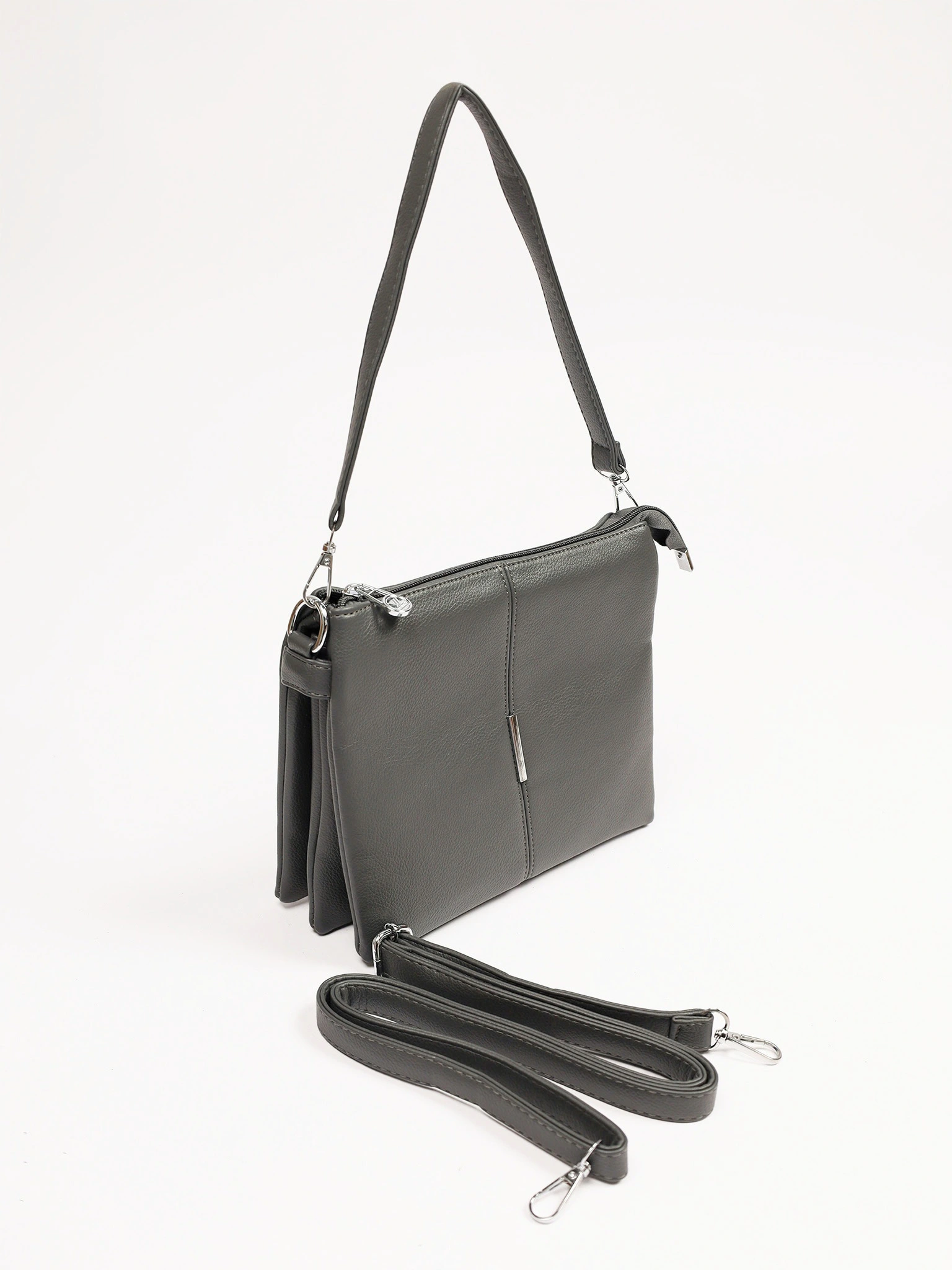 Сумка-кроссбоди с декоративным патчем в ассортименте